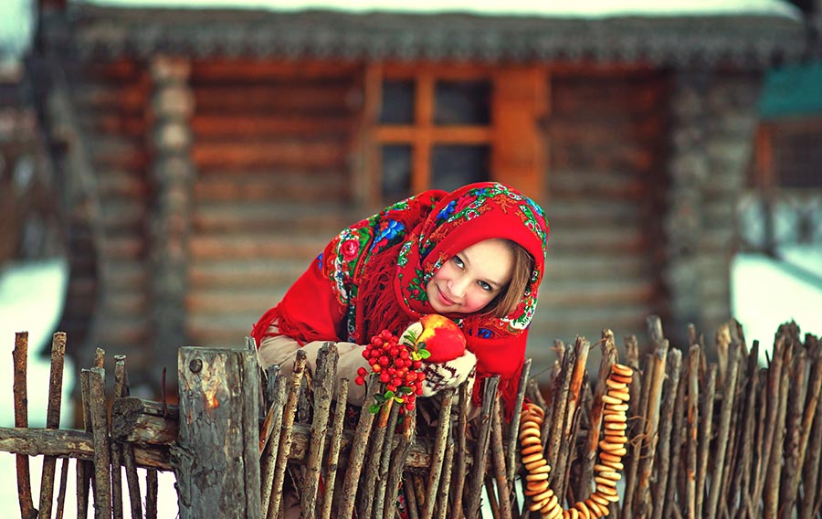Sexy girl Women in Slavic costumes in Saitama