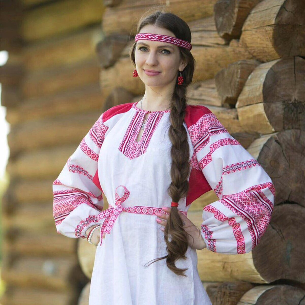 Girls in Slavic costumes in Saitama