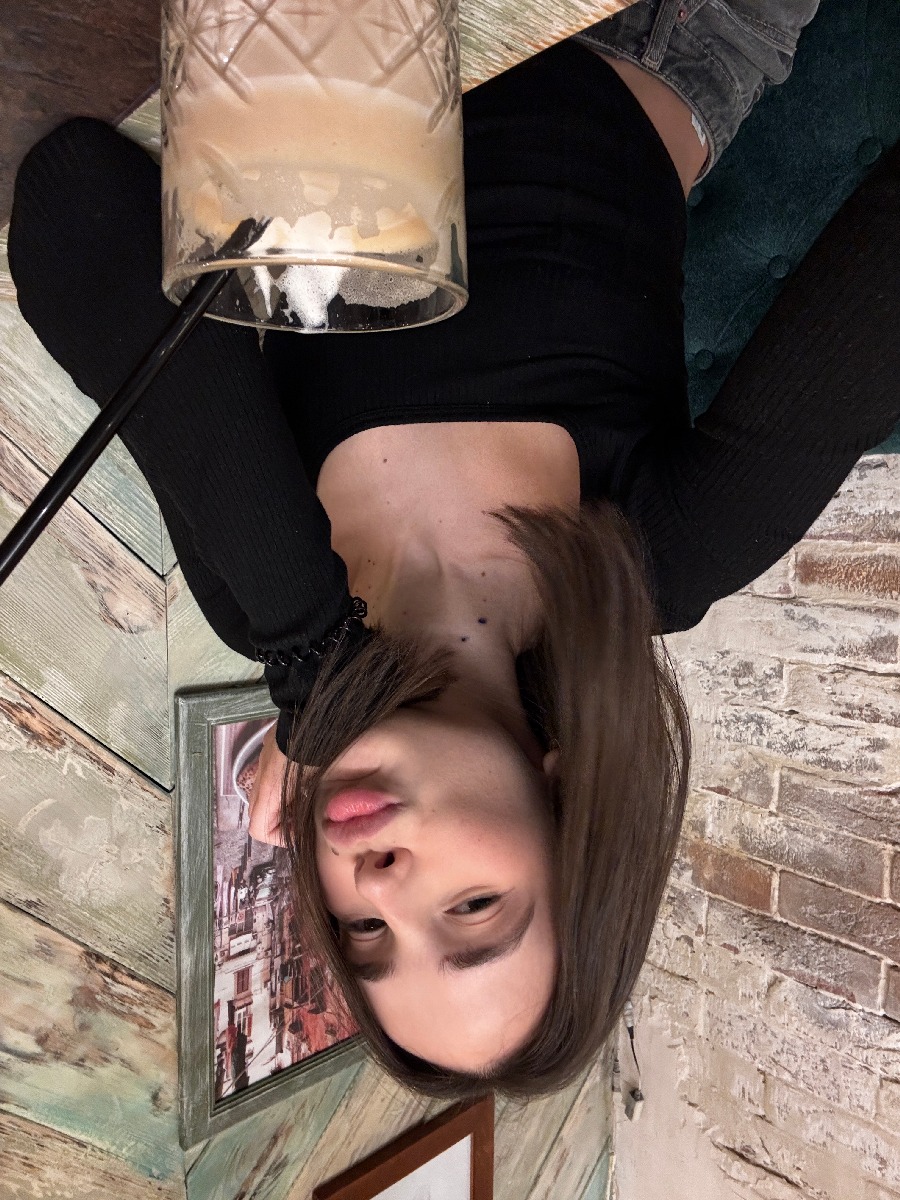 Fresh photos, fresh mood — Tina online in Saitama